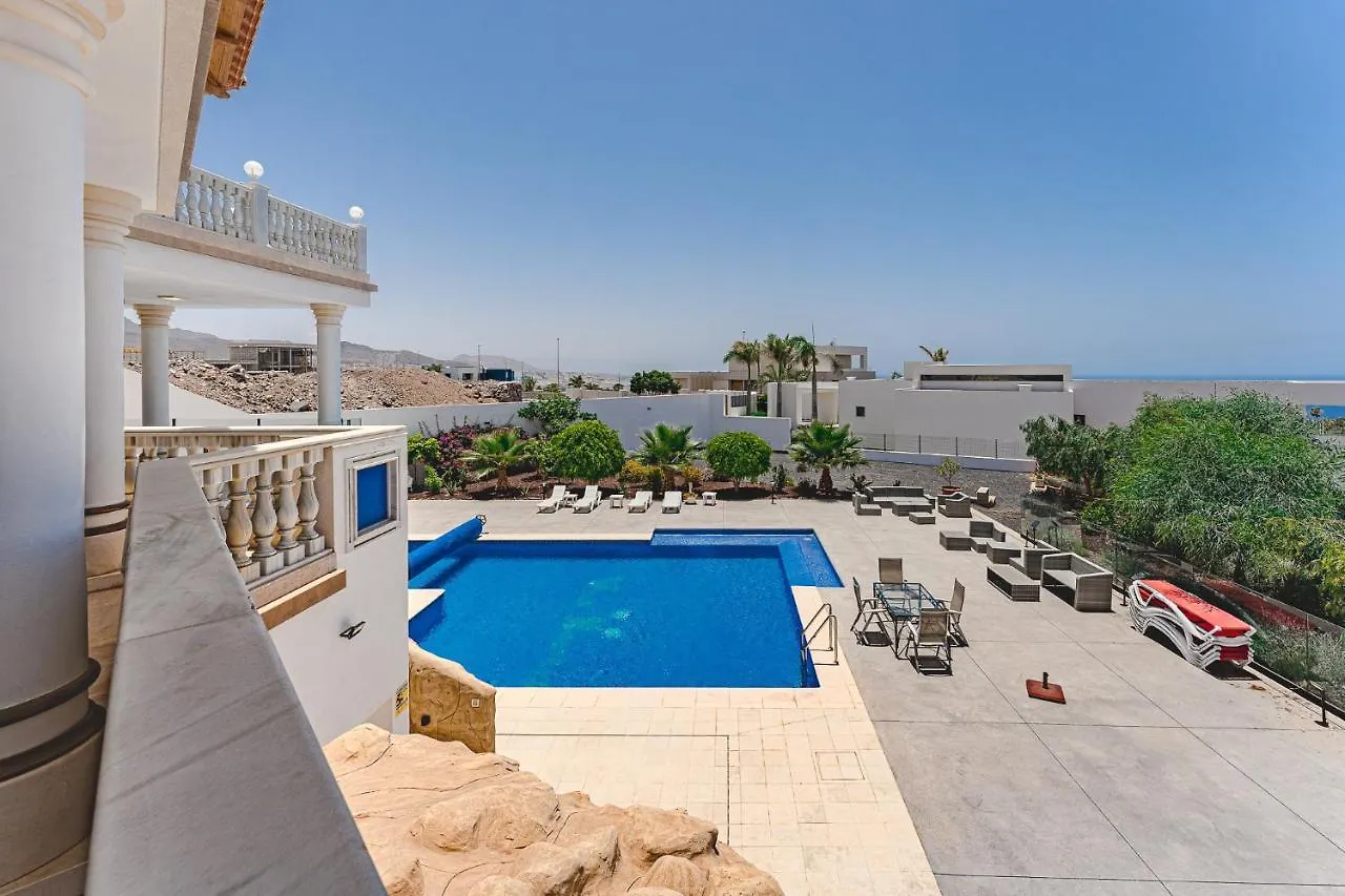 Luxury Villa Nautilus Heated Pool Spa 아데제 0*,  스페인