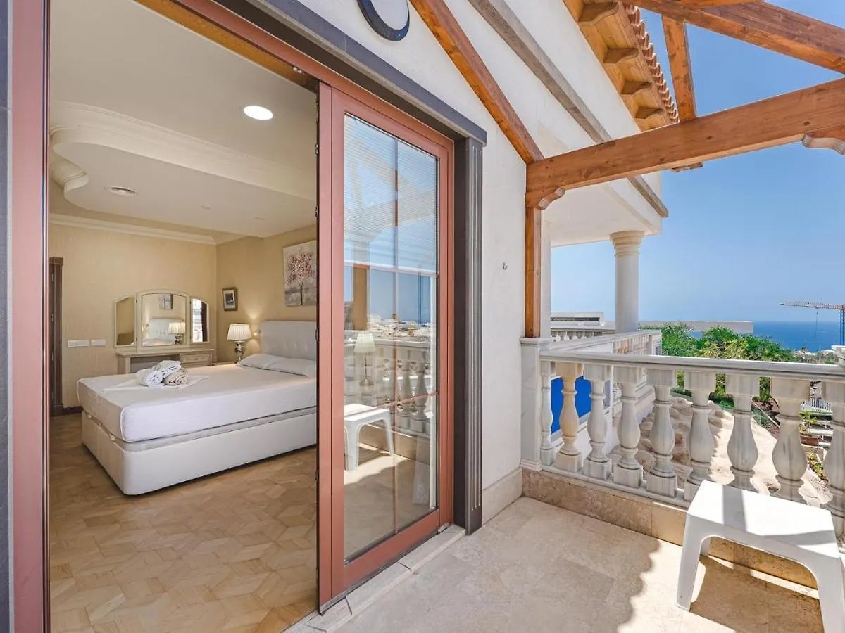 Luxury Villa Nautilus Heated Pool Spa 아데제 0*,  스페인